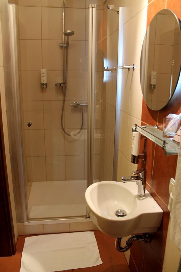 Hotel Linder Malnia Bilik gambar